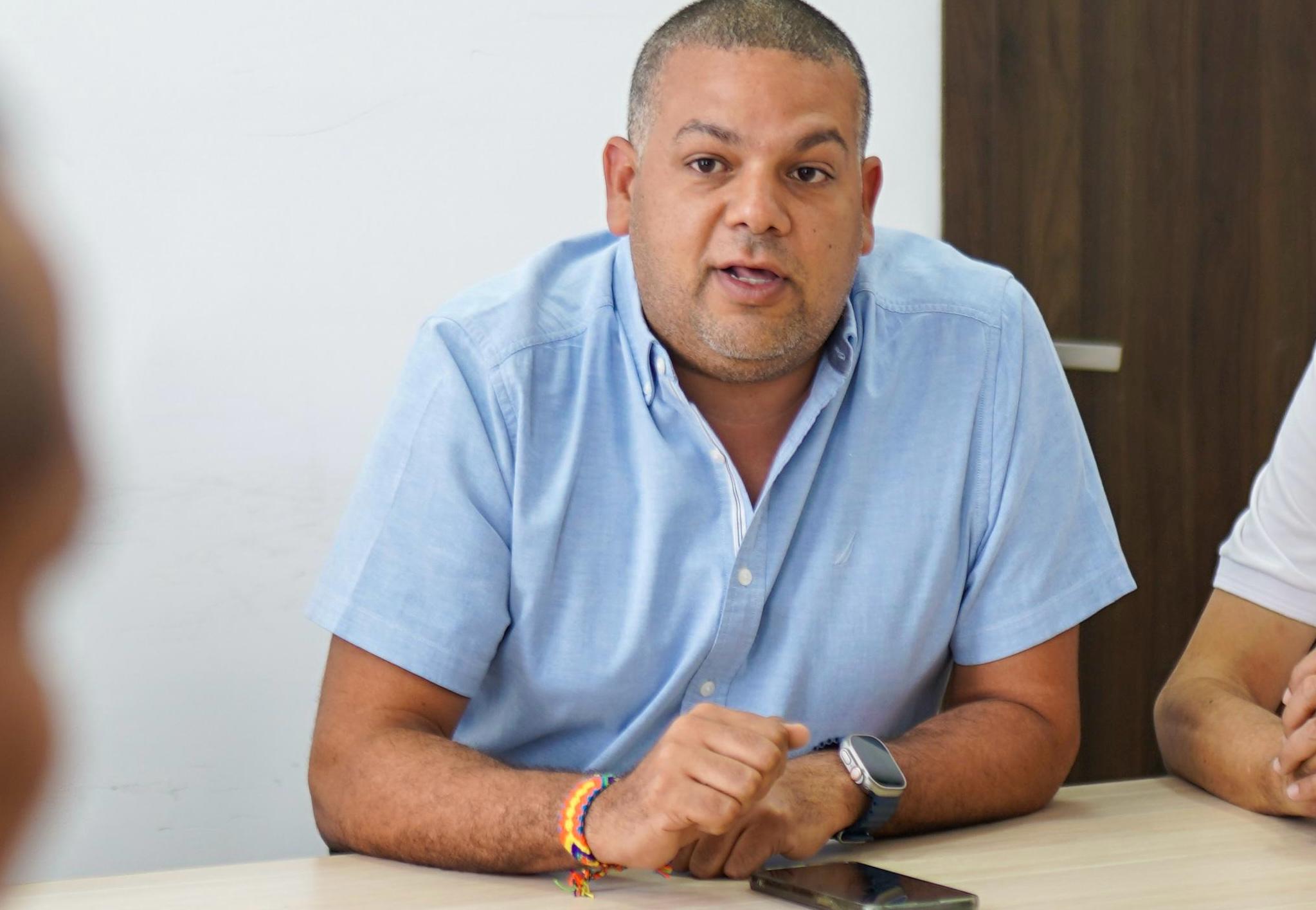 imagen de Alcaldía de Riohacha explica deficit presupuestal que impide continuar con la contratación del servicio de transporte escolar