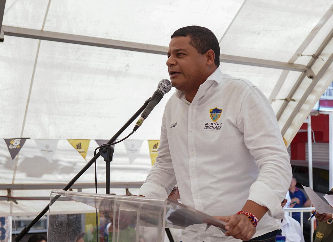 imagen de Alcalde Genaro Redondo gestionó granja solar para el corregimiento de Camarones.