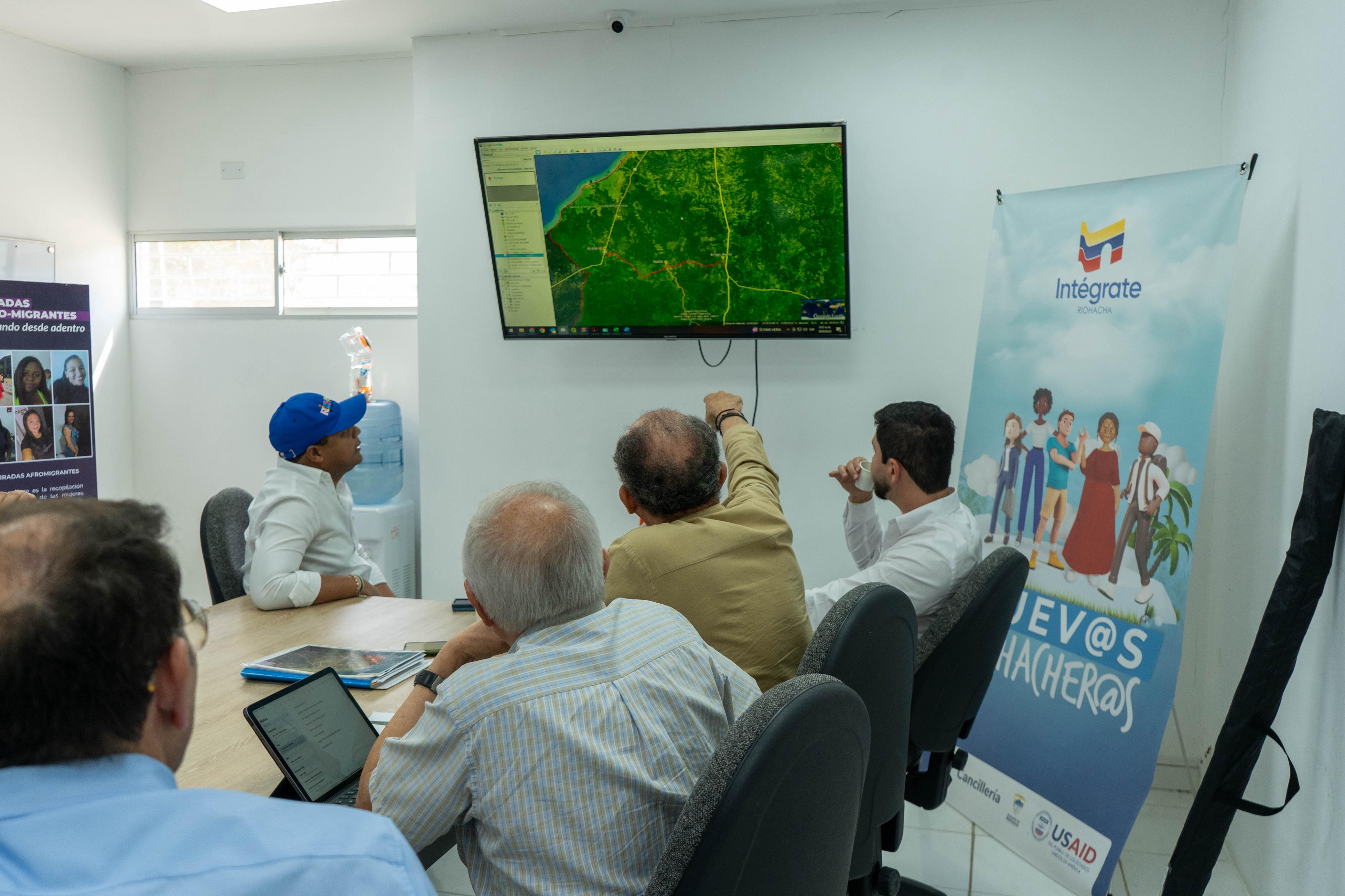 imagen de Alcalde Genaro Redondo consolida alianzas para el mejoramiento de la infraestructura vial y el acceso a la educación superior
